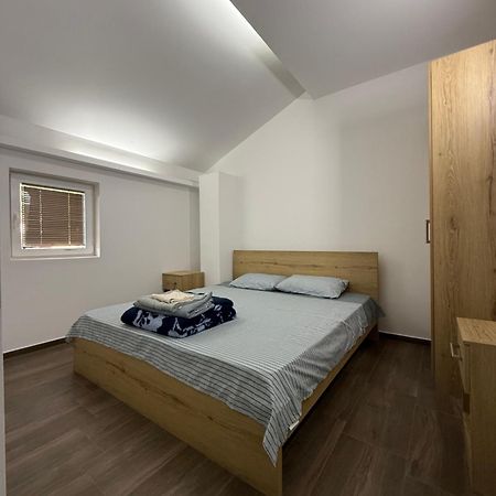 Restaurant & Apartments Lipa Peštani Εξωτερικό φωτογραφία