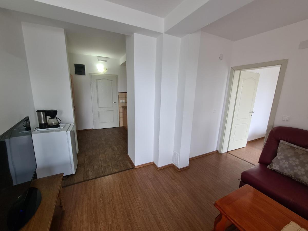 Restaurant & Apartments Lipa Peštani Εξωτερικό φωτογραφία