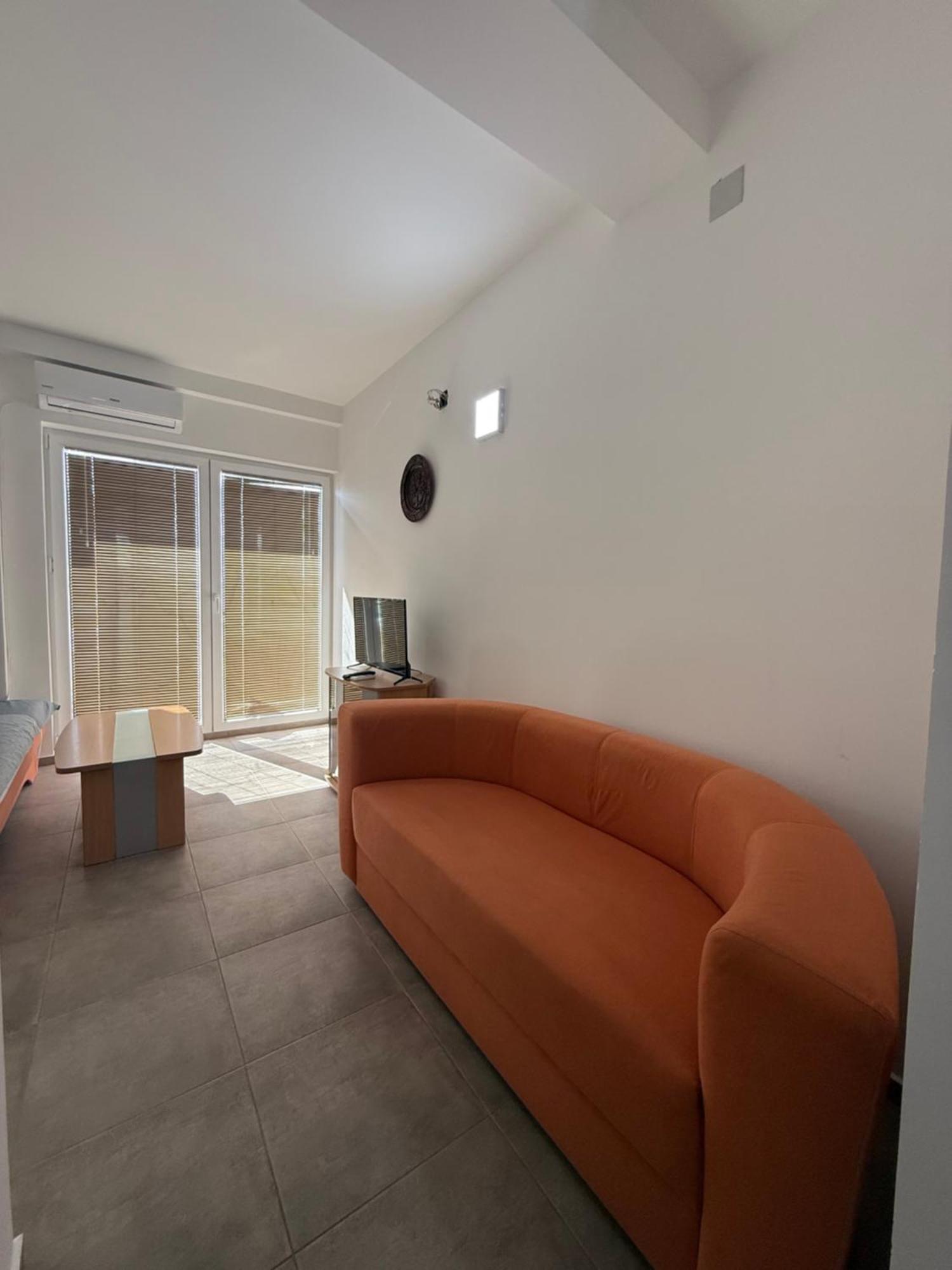 Restaurant & Apartments Lipa Peštani Εξωτερικό φωτογραφία